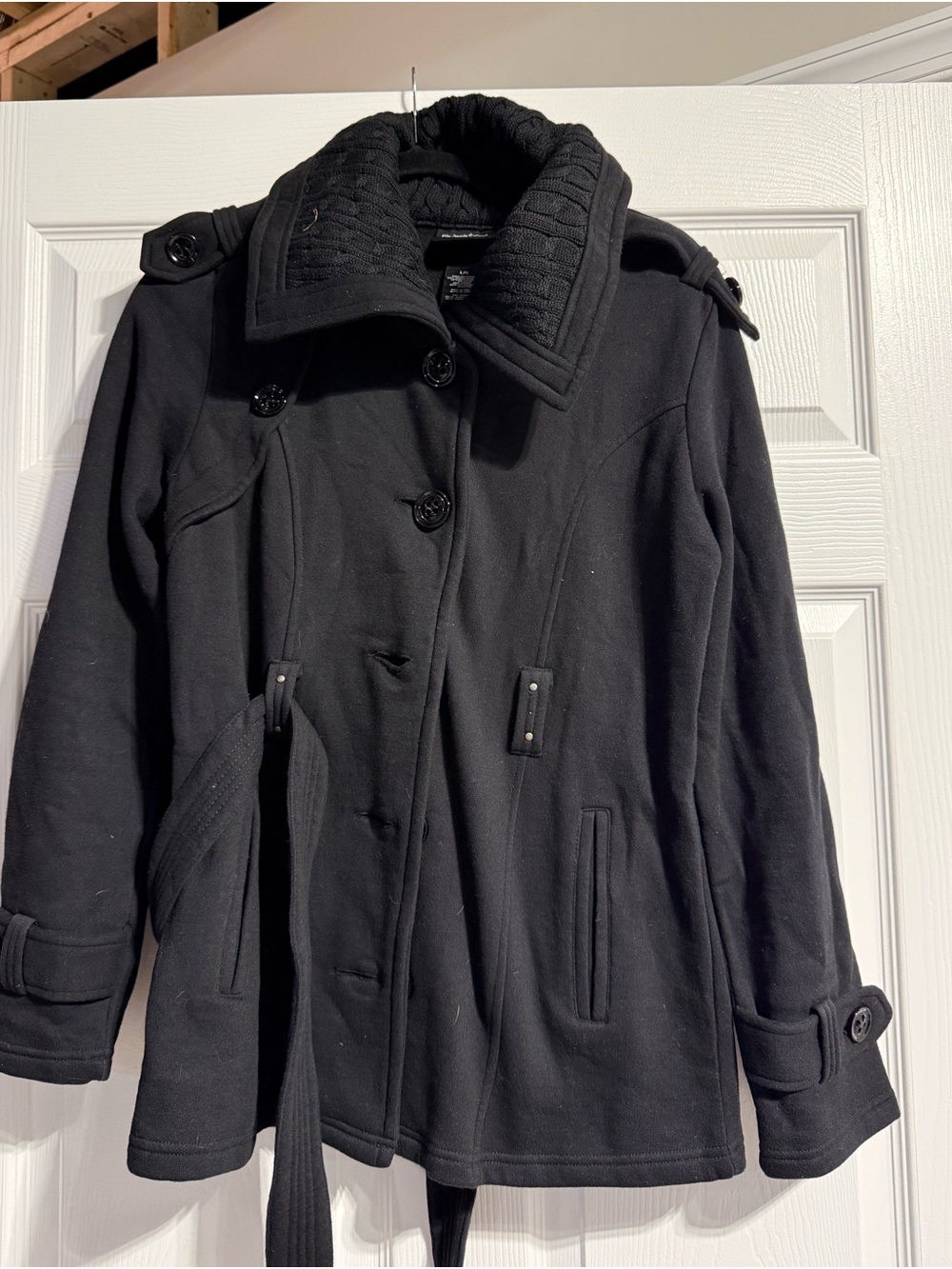 Black Women’s Button-Front Wool Blend Coat with Quilted Collar